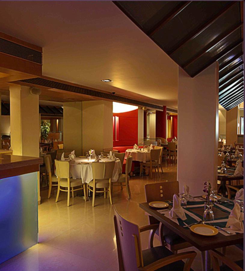 The Royal Orchid Hotel, Chembur Mumbai Exterior foto